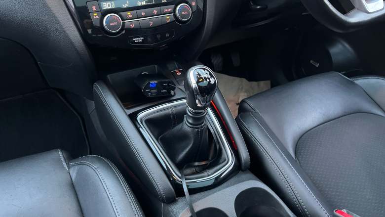 Nissan Qashqai 1.5 dCi Tekna 5dr Diesel Hatchback